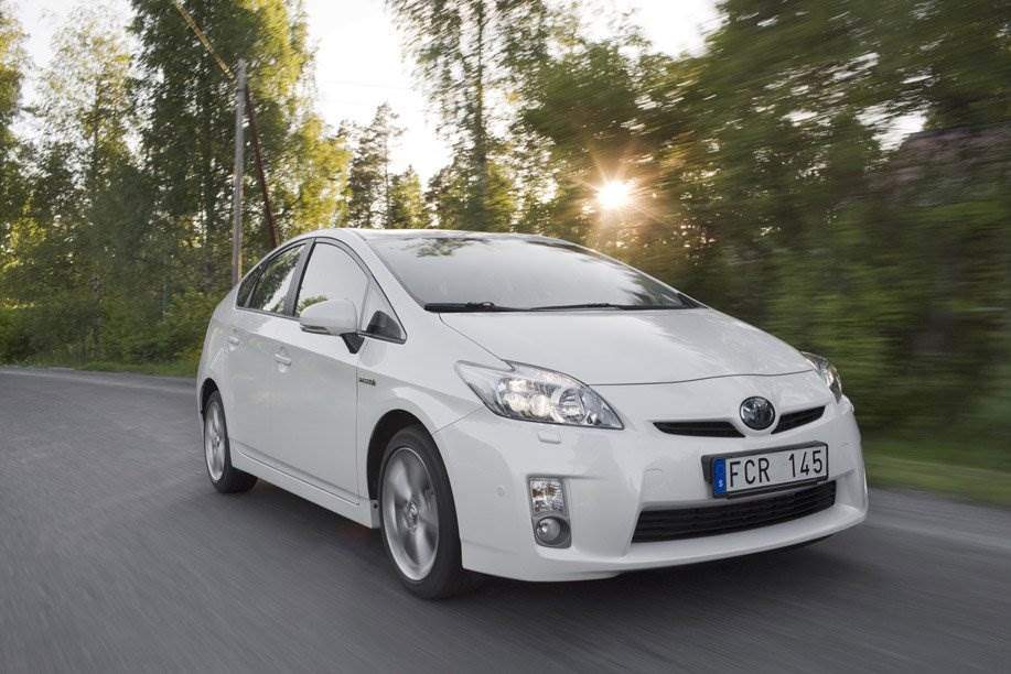 Cover Image for Hybridpionier Toyota Prius gewinnt bei VCD-Autoumweltliste