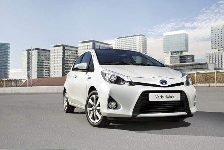 Cover Image for Toyota stellt Yaris Hybrid auf Genfer Autosalon 2012 vor