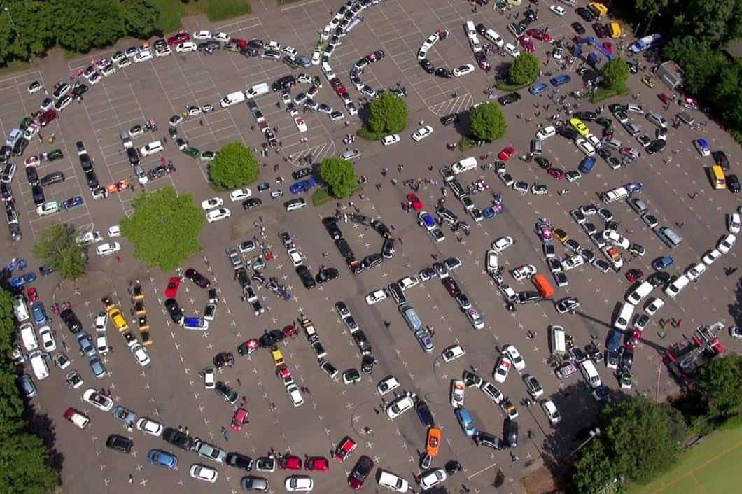 Hunderte Elektroautos knacken Weltrekord bei e-Rallye WAVE
