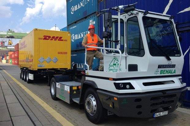 Größter Elektro-LKW der Welt unterwegs auf Berlins Straßen