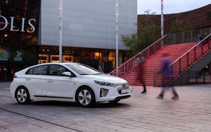 Hyundai setzt auf Virtual Engine Sound System, um Fußgänger mit Warntönen auf sich aufmerksam zu machen…