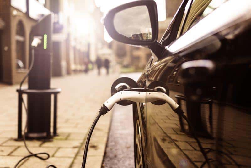 Elektromobilität nimmt Fahrt auf – stetige Steigerung ersichtlich