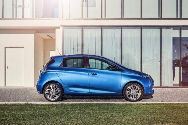 Cover Image for Renault ZOE per Ende Juli bereits in Deutschland mehr Fahrzeuge verkauft als im Jahr 2016