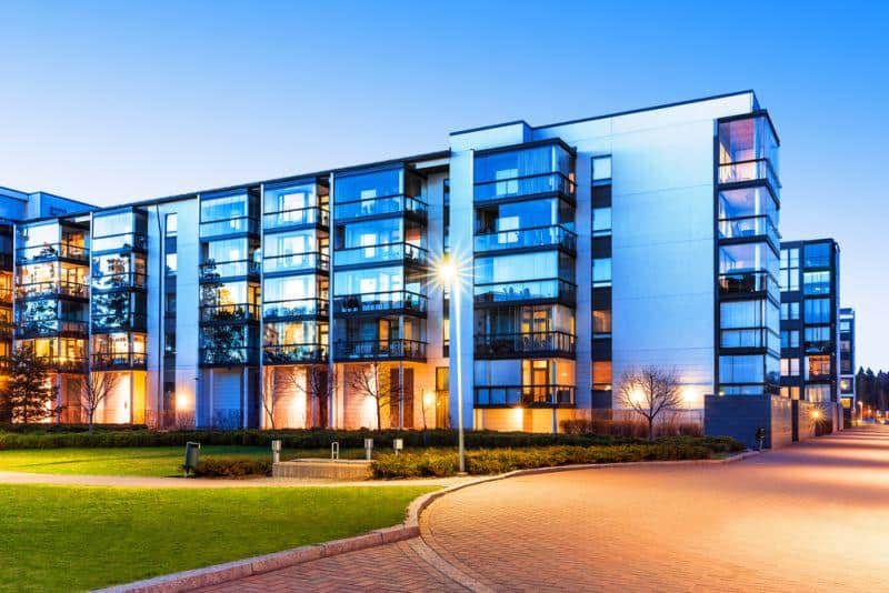 Immobilienverband fordert: Elektromobilität in Mehrfamilienhäusern besser fördern