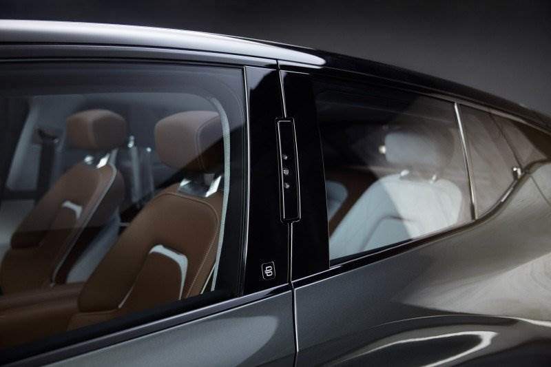 Cover Image for BYTON präsentiert neues intelligentes Elektroauto auf der CES 2018