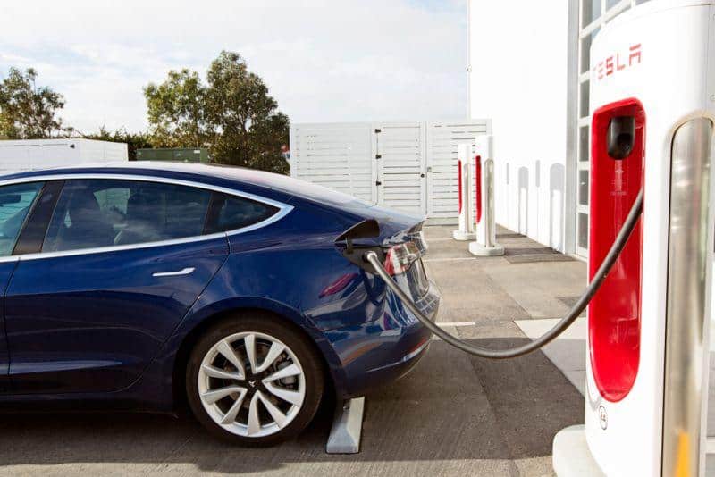 Strom tanken bei Meliá Hotels International – Tesla-Partnerschaft beschlossen