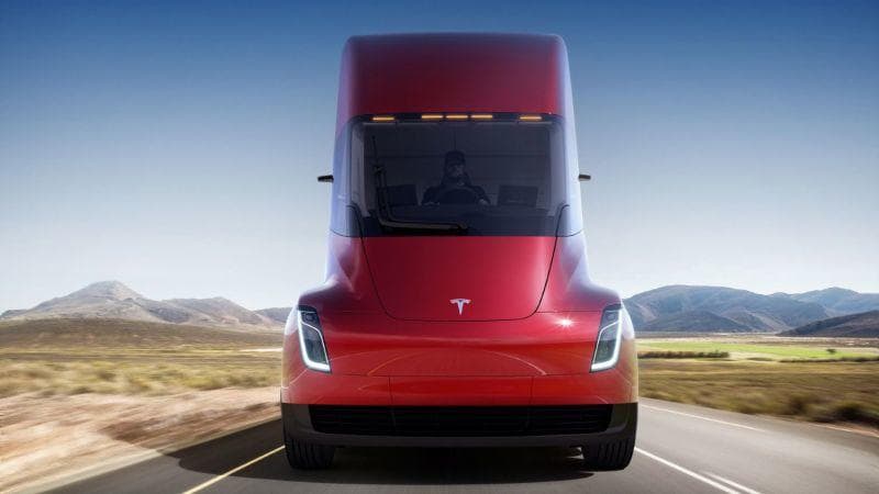 Daimler-Lkw-Chef skeptisch gegenüber Tesla-Truck Semi