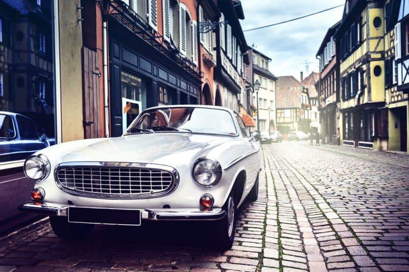 Cover Image for Stehen Elektroautos der Luxusklasse vor einer technologischen Evolution?