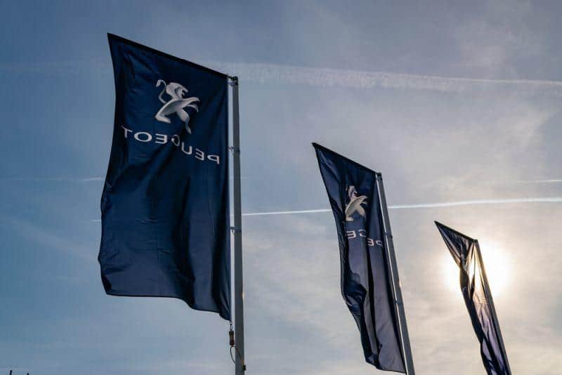 Cover Image for PSA und Nidec gründen Allianz für Elektroauto-Motoren