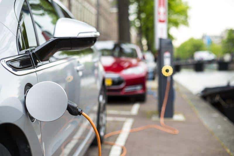 Cover Image for Elektroautos erreichen den Massenmarkt