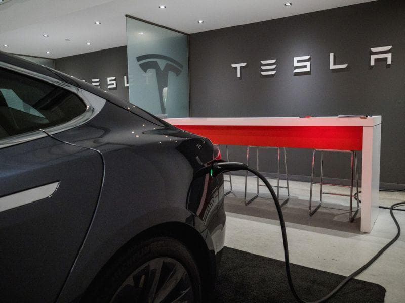 Tesla: Neue „Zombie-Apokalypse“ sichere Supercharger „Ende des Jahres“