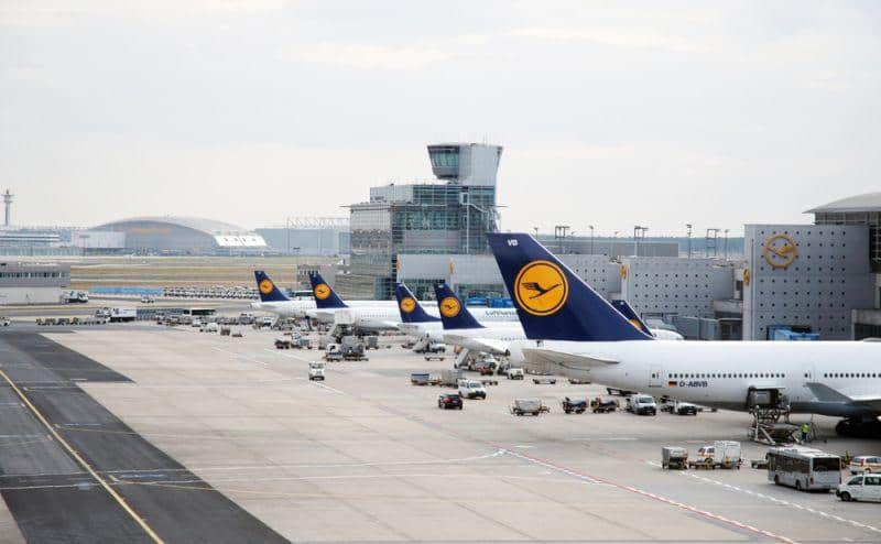 Fraport baut die Flotte elektrisch betriebener Fahrzeuge am Flughafen Frankfurt aus