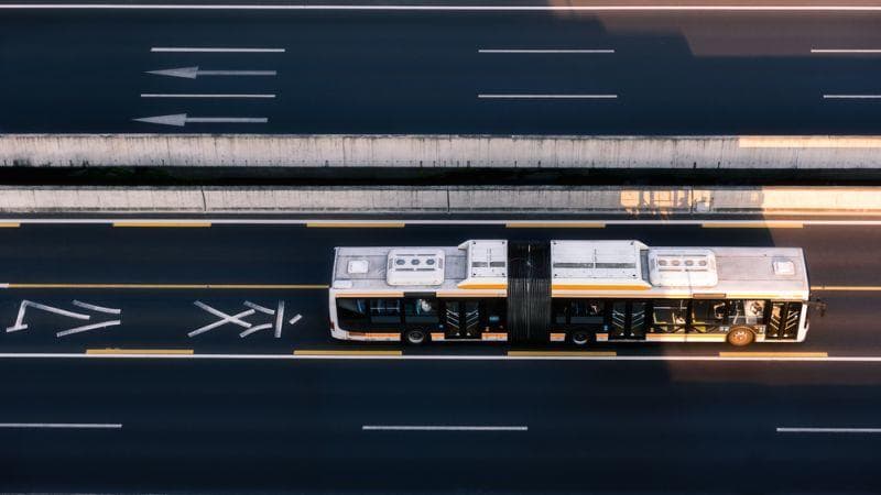 Cover Image for Guangzhou: Mehr als 10.000 Elektro-Busse und über 4.000 Ladestationen im Einsatz