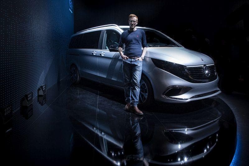 Cover Image for Ausblick in die elektrische Zukunft: Mercedes-Benz Concept EQV