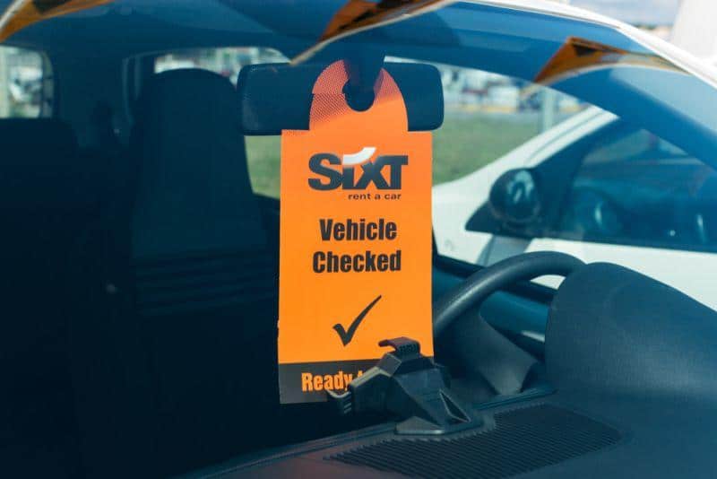 Cover Image for Sixt-Vorstand: „Ich würde gerne mehr Elektroautos kaufen. Ganz einfach, weil der Kunde es will.“