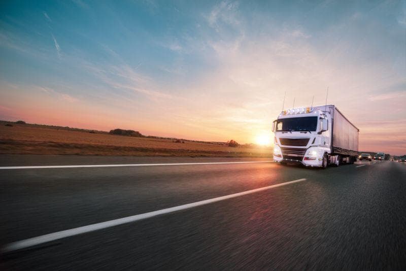 Daimler nicht überzeugt von Oberleitungs-LKW