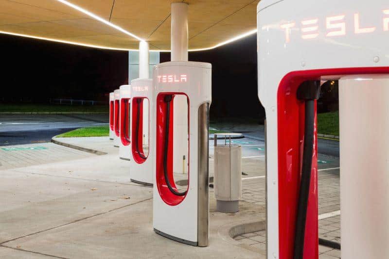 Tesla dreht an der Supercharger-Preisschraube: Mal hoch, Mal runter