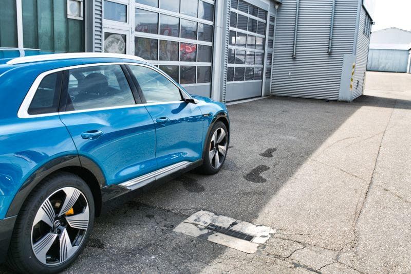 Cover Image for Audi e-tron: Erste Eindrücke aus zwei, drei Stunden mit dem E-SUV von Audi
