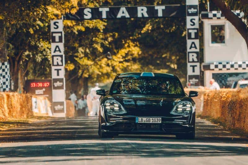 Cover Image for Porsche Taycan zu Gast beim Festival of Speed