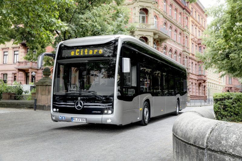 48 vollelektrisch angetriebene Mercedes-Benz eCitaro finden ihren Weg nach Hannover