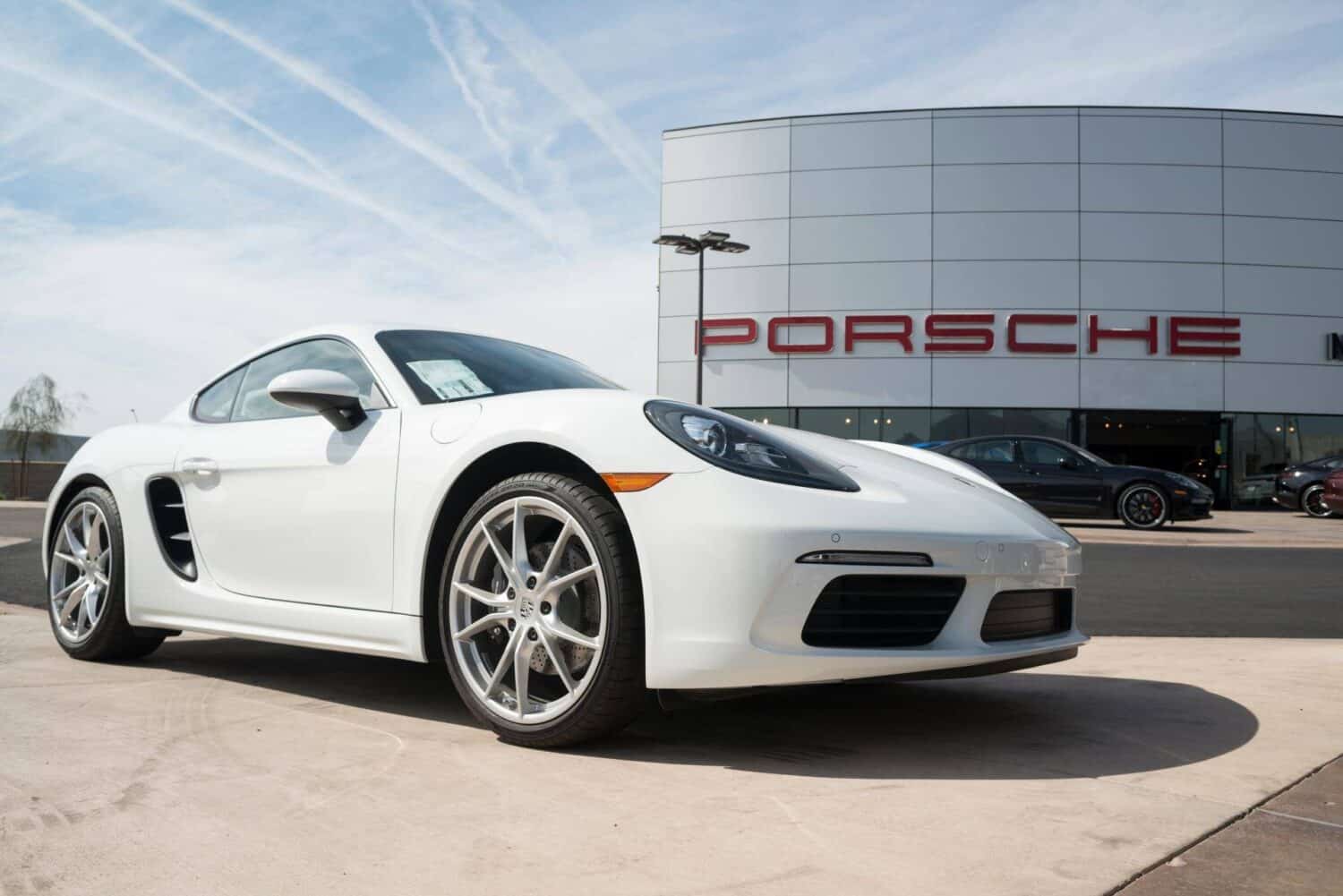Cover Image for Porsche-Chef: 718 womöglich bald rein elektrisch, 911 erst deutlich später