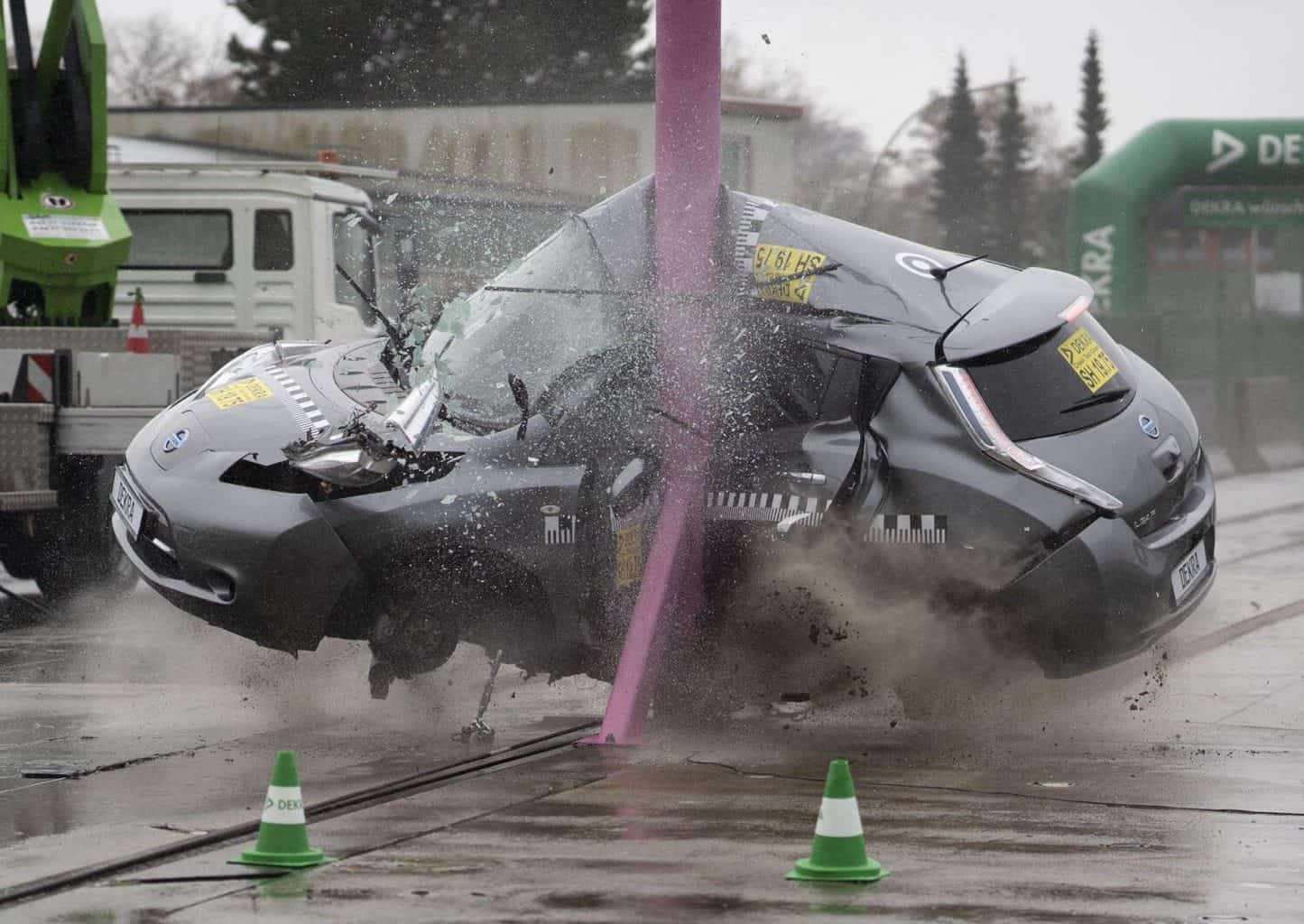 Cover Image for Dekra-Crashtests bestätigen hohes Sicherheitsniveau von Elektroautos
