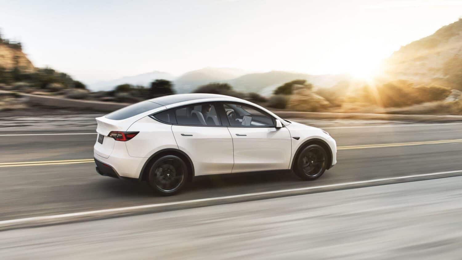 Cover Image for Deutsche Bank: Tesla Model Y Auslieferungen werden im ersten Quartal 2020 beginnen