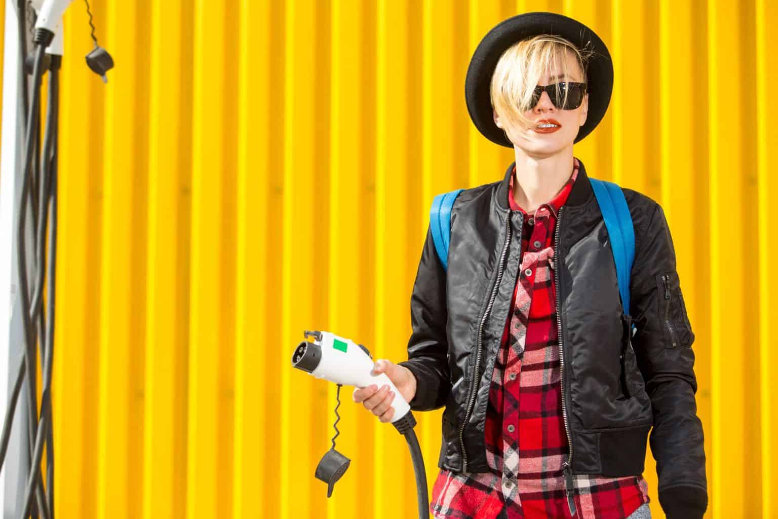 Cover Image for E-Auto-Käufer: Fahrspaß, Anreize und geringere Gesamtbetriebskosten größte Pluspunkte