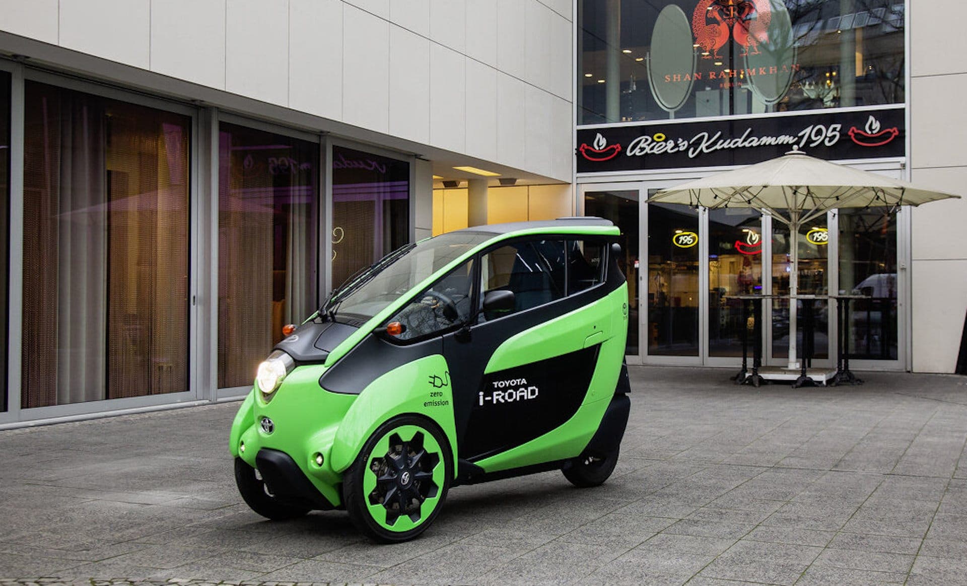 Cover Image for E-Flitzer Toyota i-Road nun auch in Deutschland unterwegs