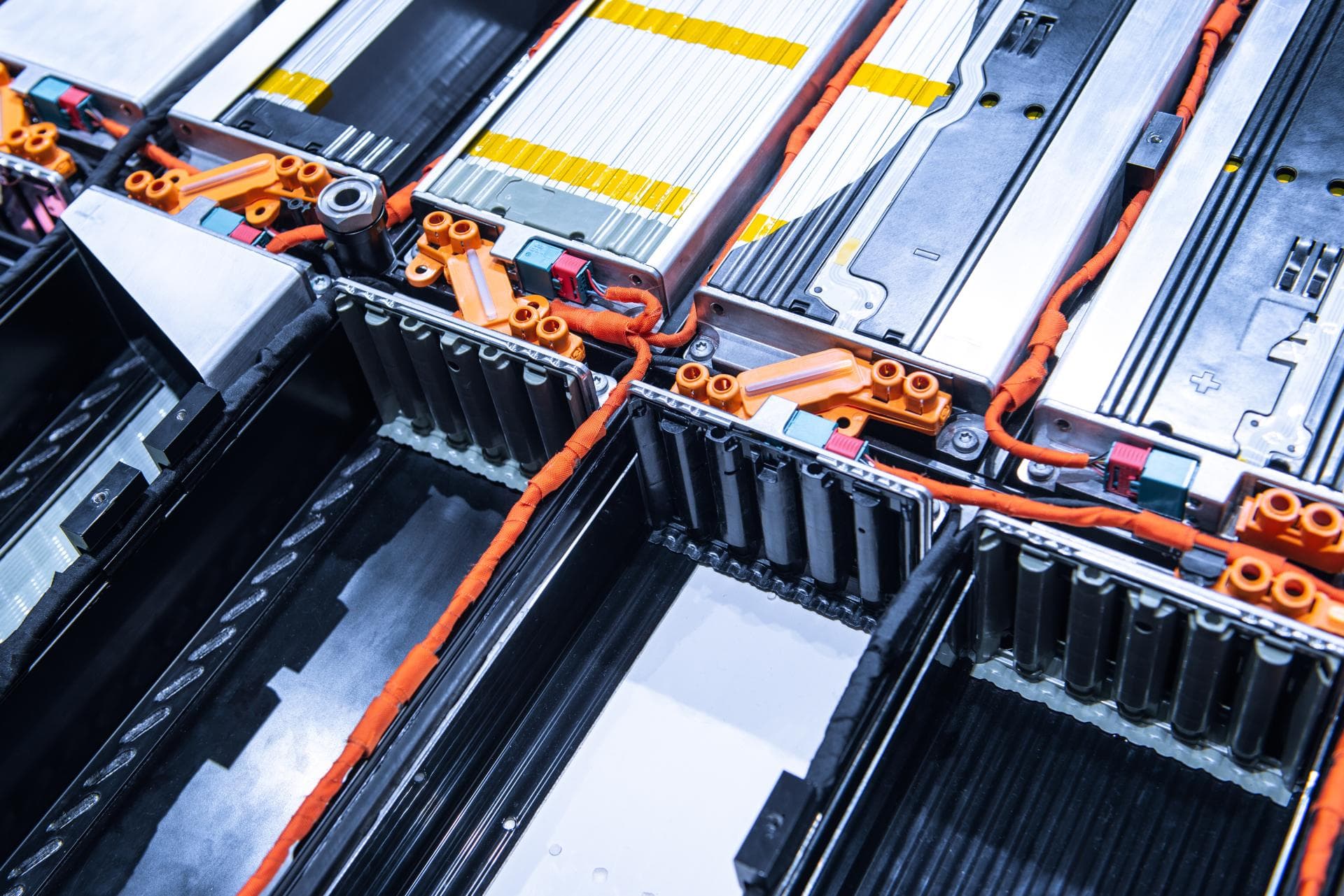 Cover Image for Opel-Werk Kaiserslautern baut ab 2023 bis zu 24 GWh Batteriezellen/Jahr