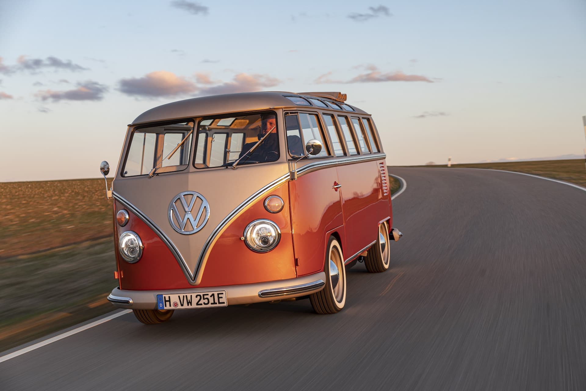 Cover Image for VW bietet Elektro-Umbau für den Bulli an