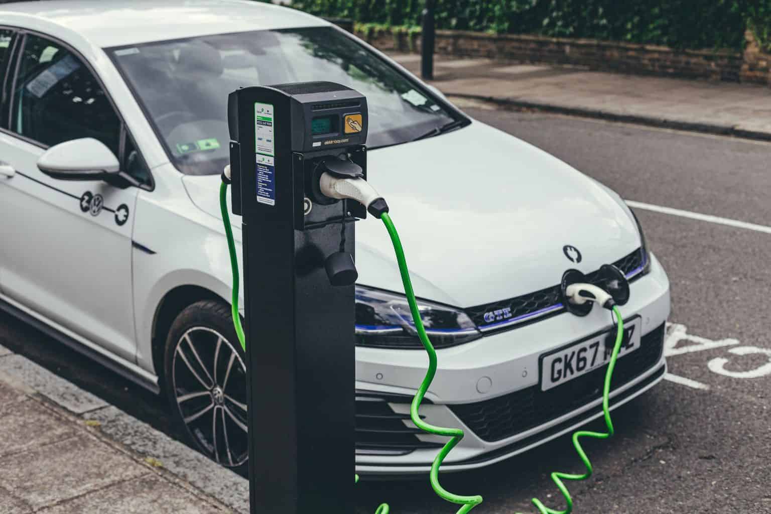 Cover Image for PHEV- und E-Auto-Absatz im Januar 2020 nach Hersteller