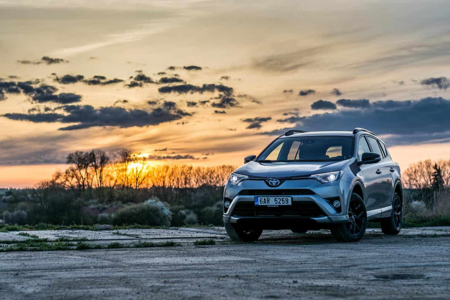 Cover Image for Toyotas Hybridstrategie hat mehr als 120 Millionen Tonnen CO2 eingespart