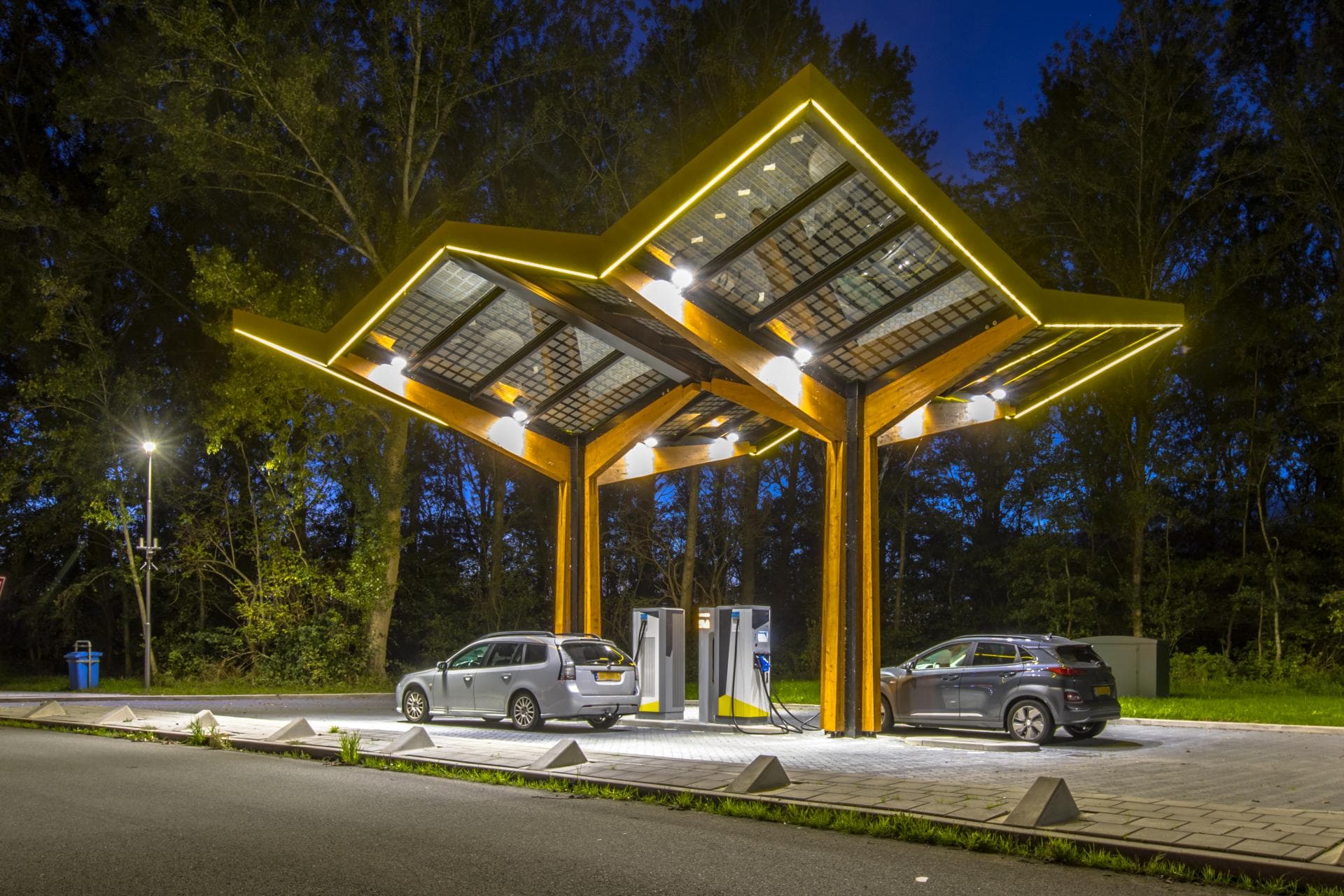 Cover Image for Fastned leidet unter Corona-Krise, blickt auf erfolgreiches Jahr 2019 zurück