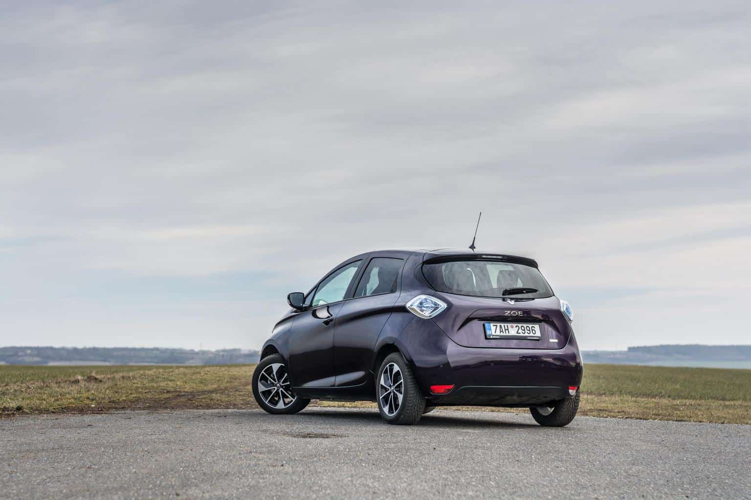Cover Image for Frankreich erhöht E-Auto-Förderung, gebrauchte Zoe ab 2000 Euro zu haben