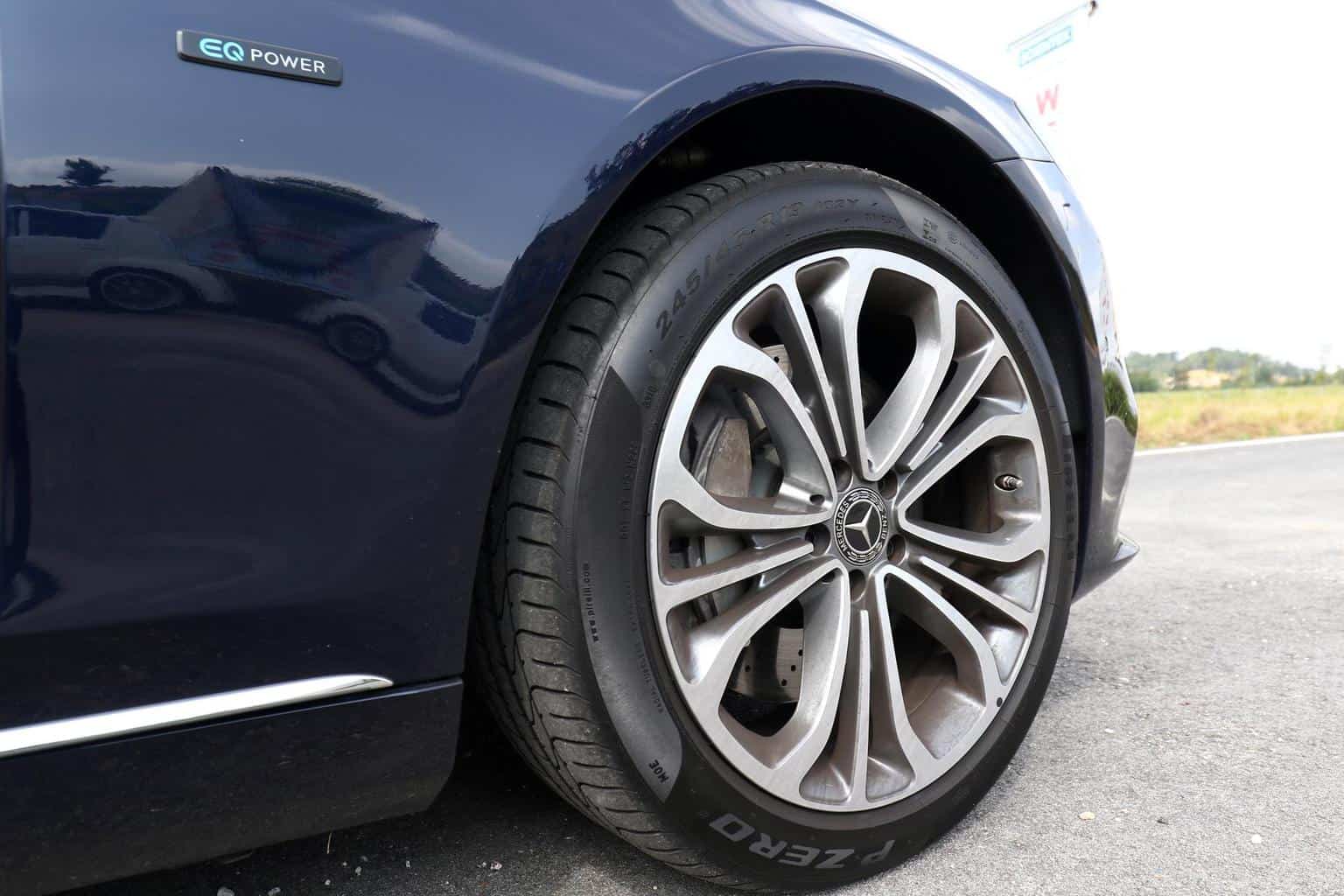 Cover Image for Mercedes bietet schnellere AC- und DC-Nachrüstungen für Plug-in-Hybride an