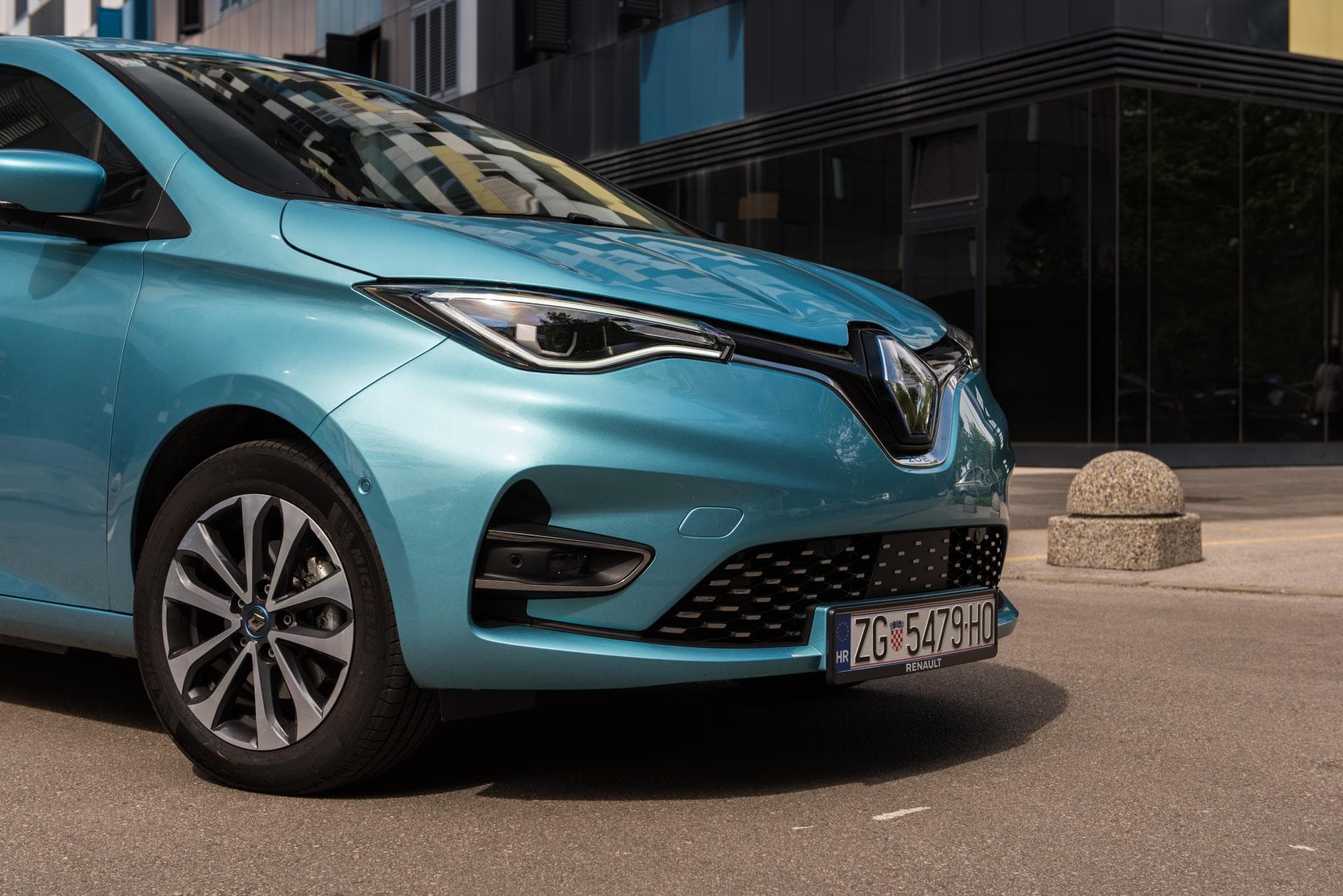 Cover Image for Renault-Chef warnt vor E-Auto-Konkurrenz aus China