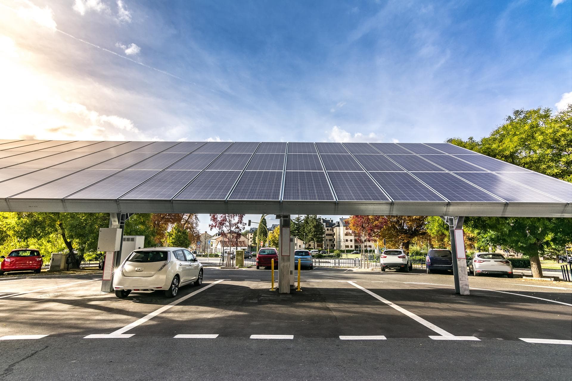Cover Image for Wo es bei der Ladeinfrastruktur für Elektroautos noch Nachholbedarf gibt