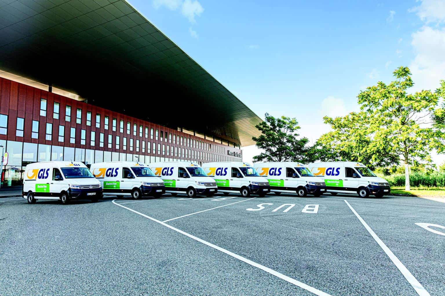GLS stellt in Karlsruher Innenstadt emissionsfrei zu und spart 30 Tonnen CO2/Jahr