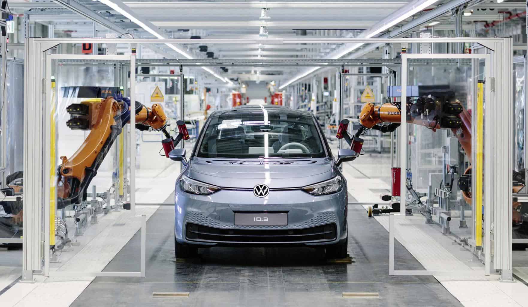 Cover Image for Volkswagens Elektroautos „sind derzeit ratzeputz ausverkauft“