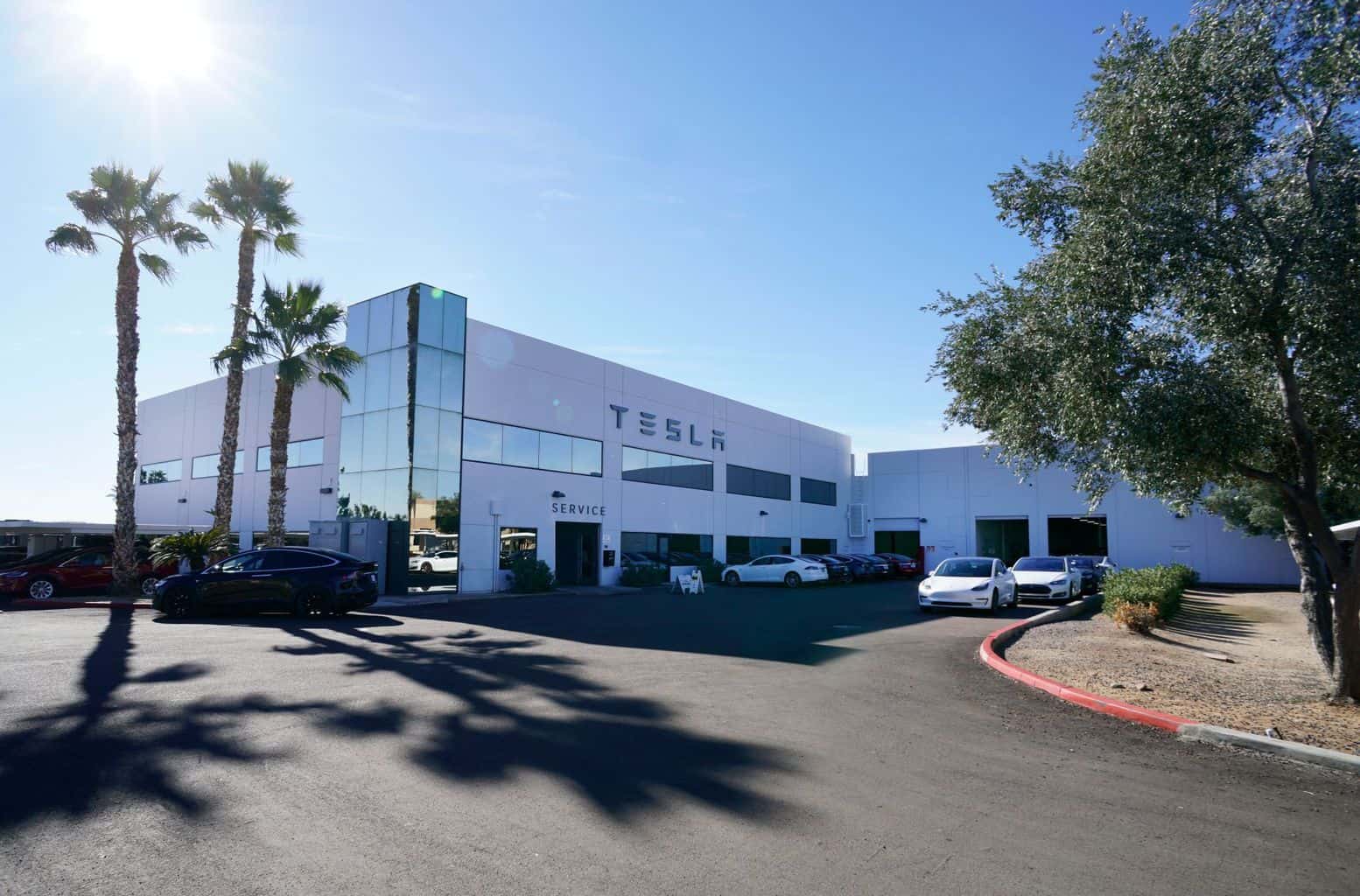 Tesla: Farbe des Cybertruck soll sich durch Erhitzung des Stahls verändern