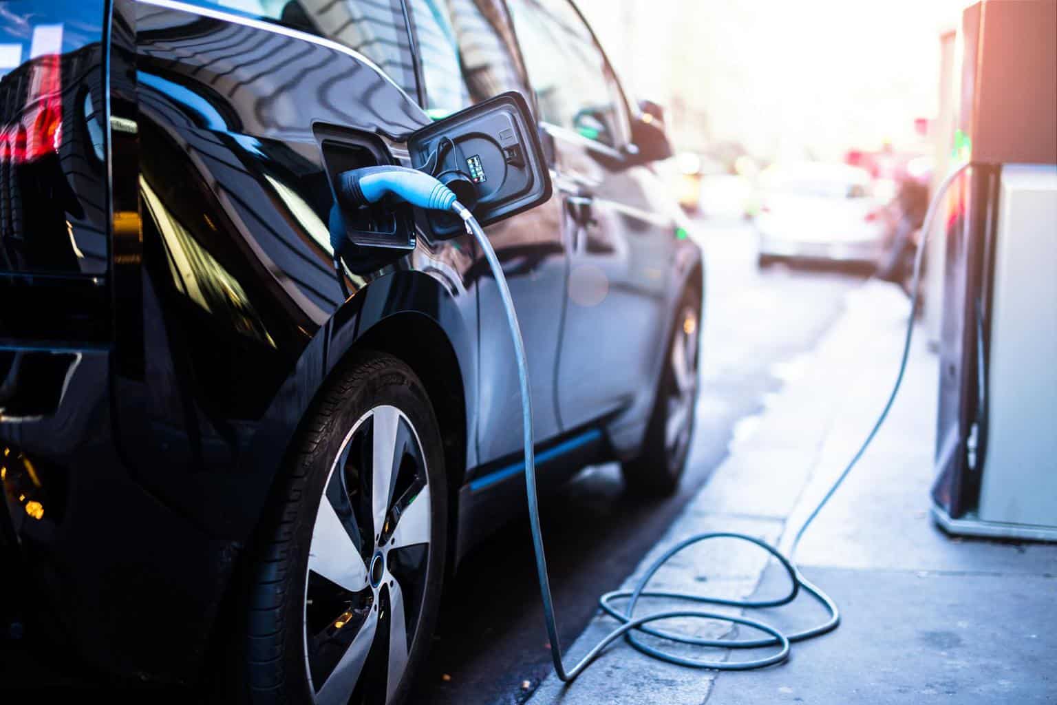 Cover Image for Neuzulassungen von Elektroautos und Plug-in-Hybriden trotz Corona deutlich im Plus