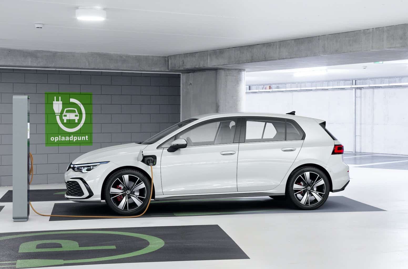 VW führt zwei Plug-in-Versionen des Golf ein