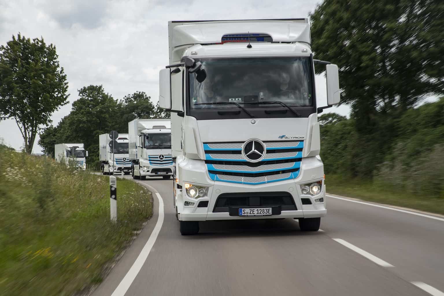 Cover Image for Mehr als 7 Millionen Kilometer: So schlagen sich Daimlers Elektro-Nutzfahrzeuge im Alltag