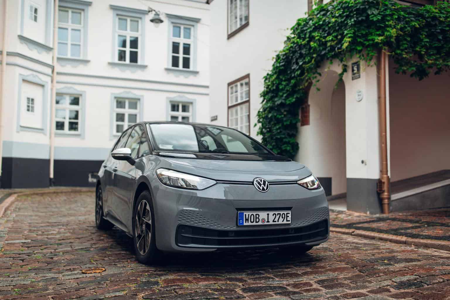 Cover Image for nextmove vergleicht VW ID.3 im ultimativen Elektroauto-Check