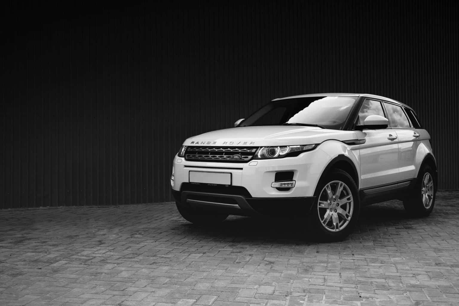Cover Image for Land Rover: Kein Verkaufsstopp von Evoque und Discovery Sport PHEV