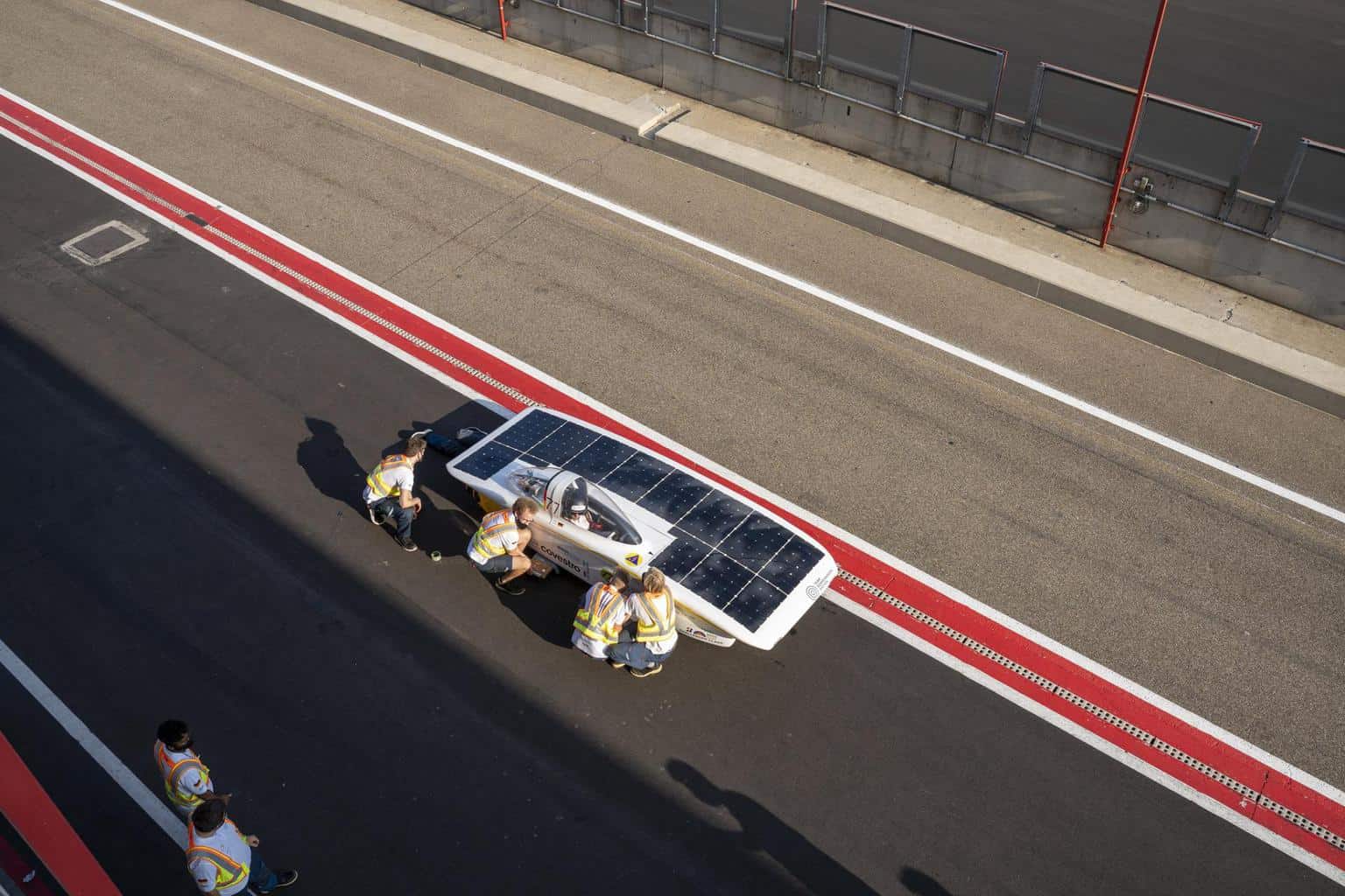 Cover Image for Team Sonnenwagen über das Streben nach dem effizientesten Auto