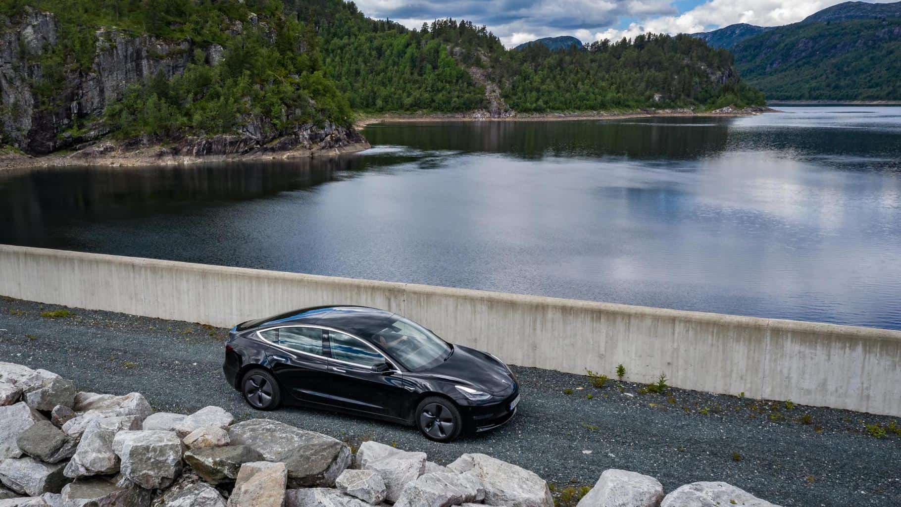 Cover Image for Vier Länder beherrschen Europas Elektroautomarkt
