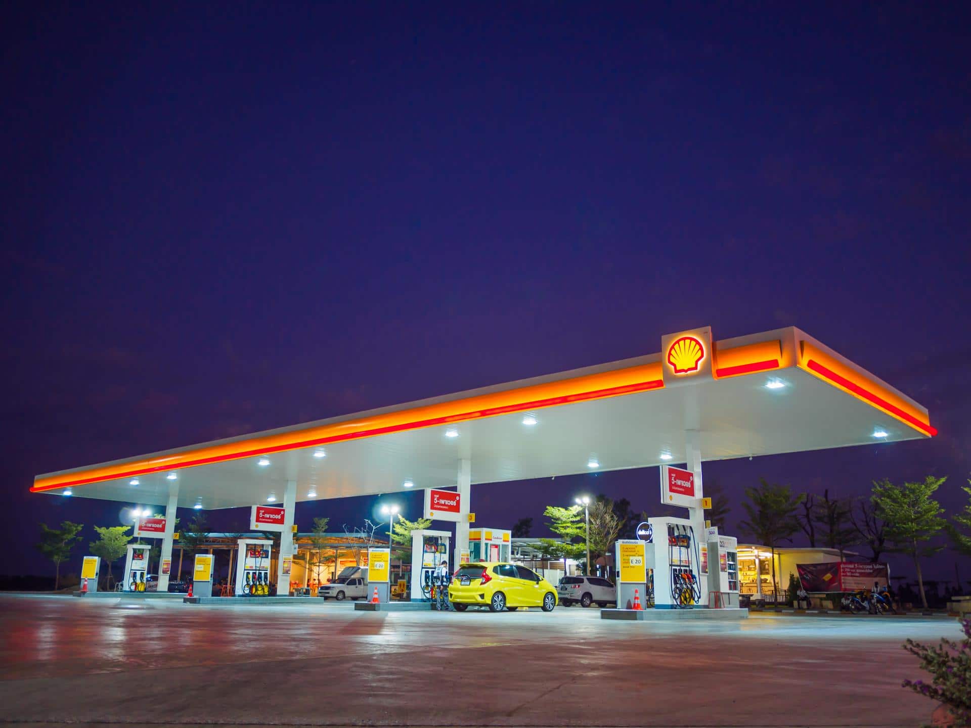 Cover Image for Shell will an Tankstellen „nicht nur eine Lademöglichkeit bieten“
