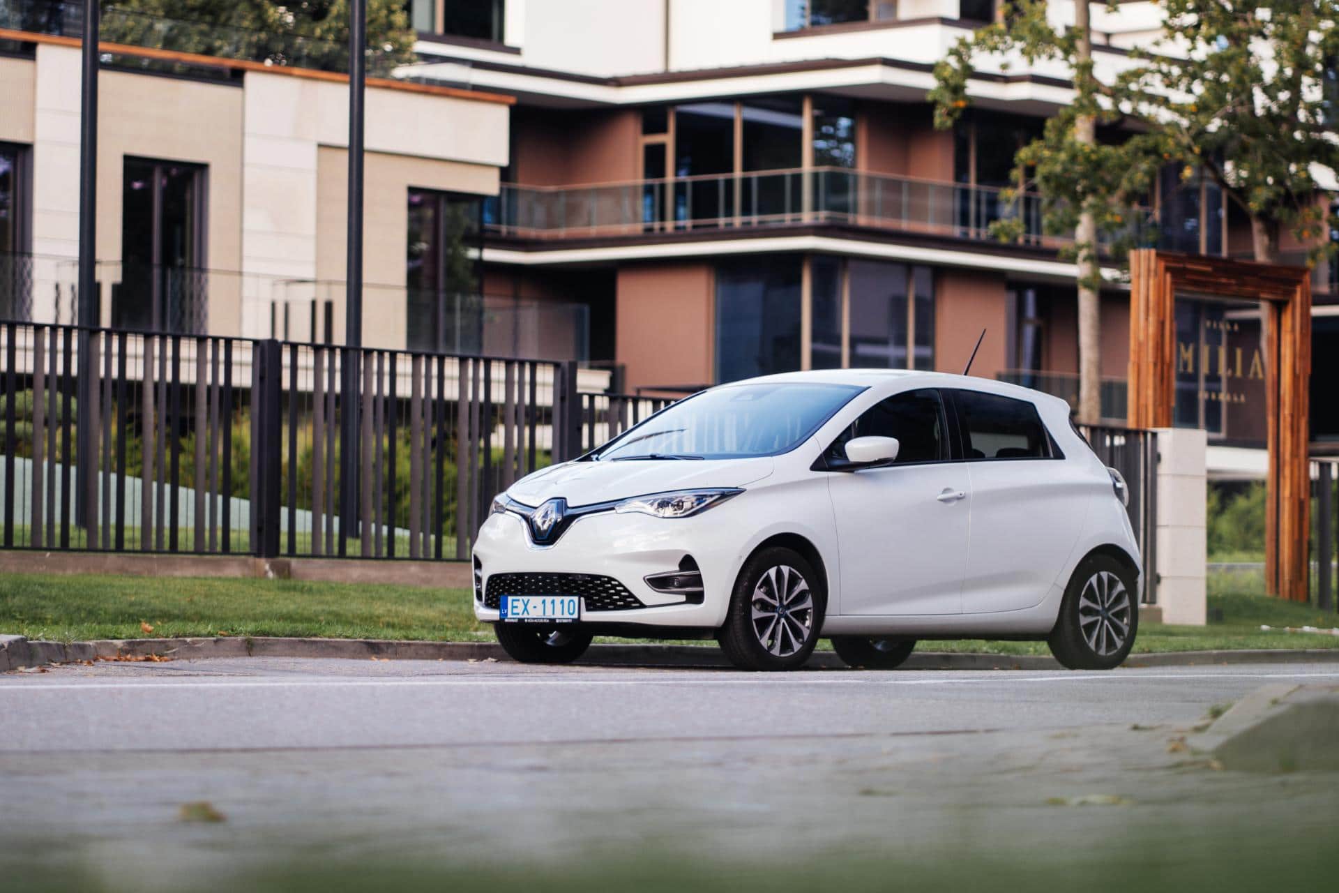 Cover Image for Renault ZOE weiterhin Spitzenreiter am europäischen E-Automarkt